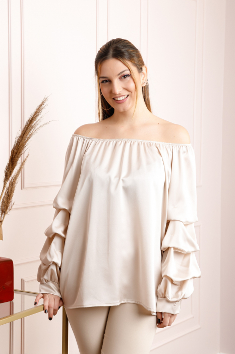 Bluza crem eleganta cu maneci bufante