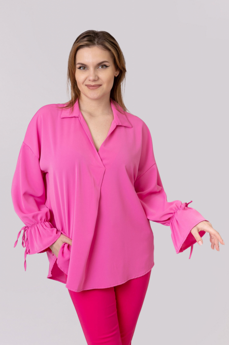 Bluza roz vaporoasa cu maneci clopot