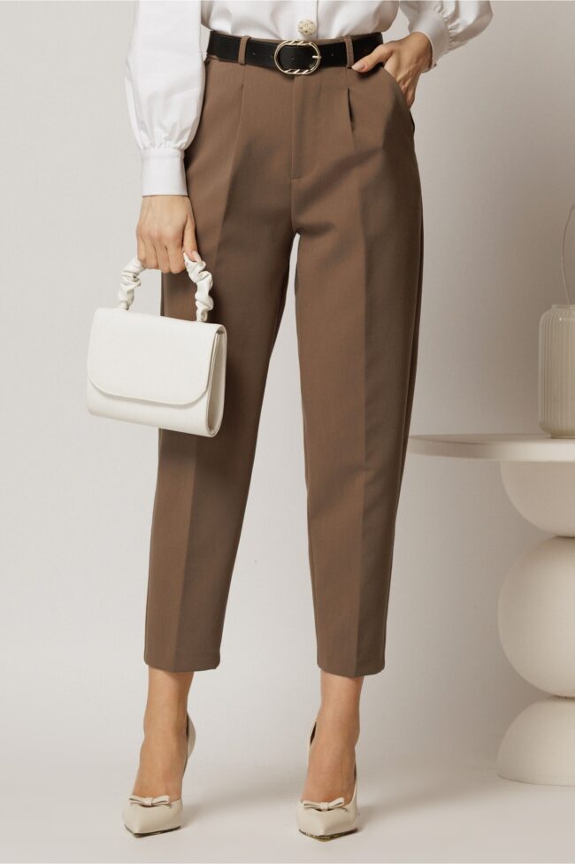 Pantaloni dama bej inchis cu croi pana si buzunare