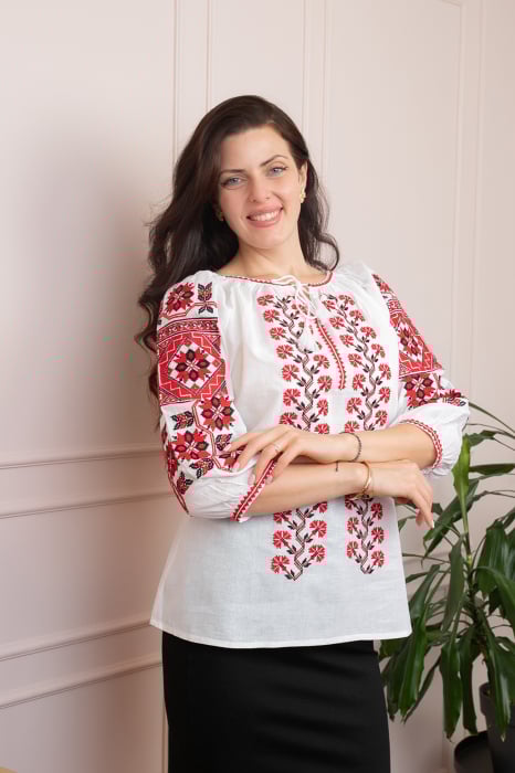 Bluza tip ie alba cu motiv geometric rosu Celina 02