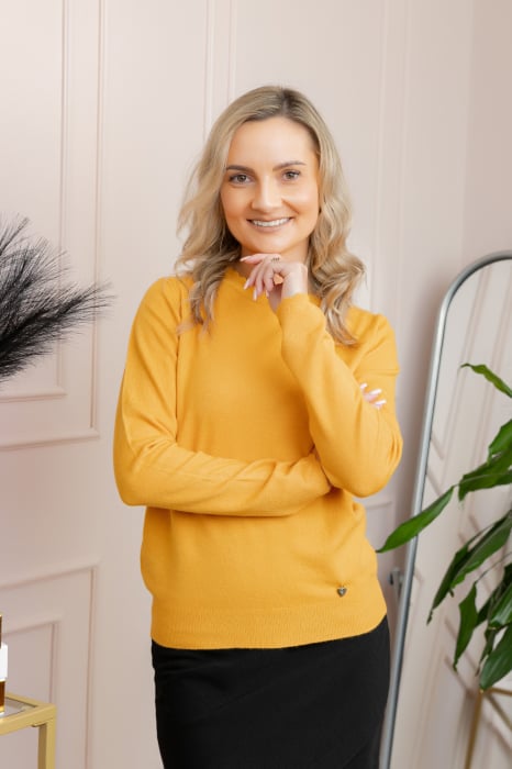 Pulover tricotat fin cu detalii ondulate Caroline - Galben