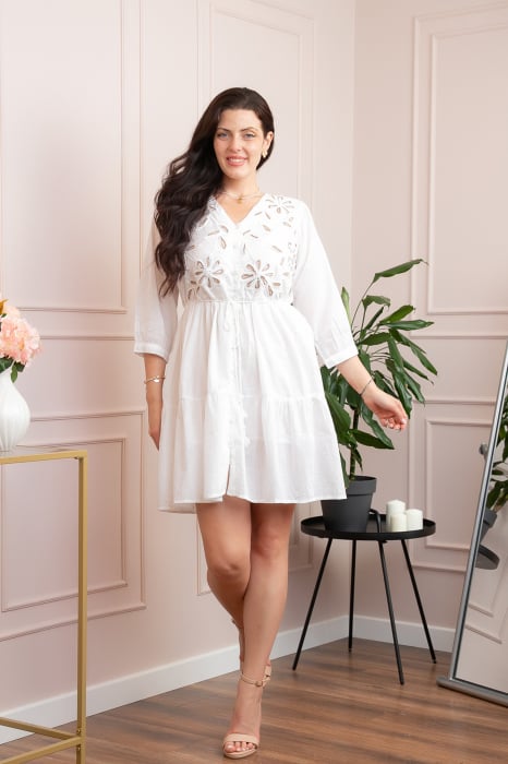 Rochie alba cu perforatii florale bej Iulia 01