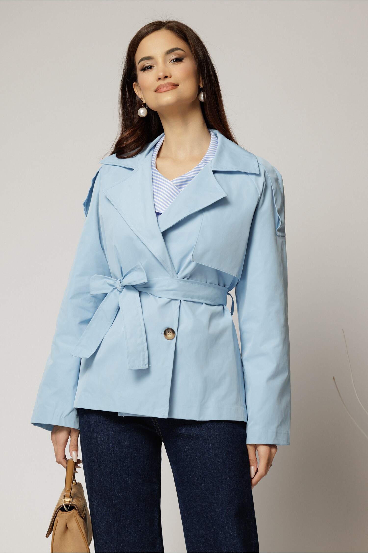 Trench scurt bleu cu rever si cordon in talie
