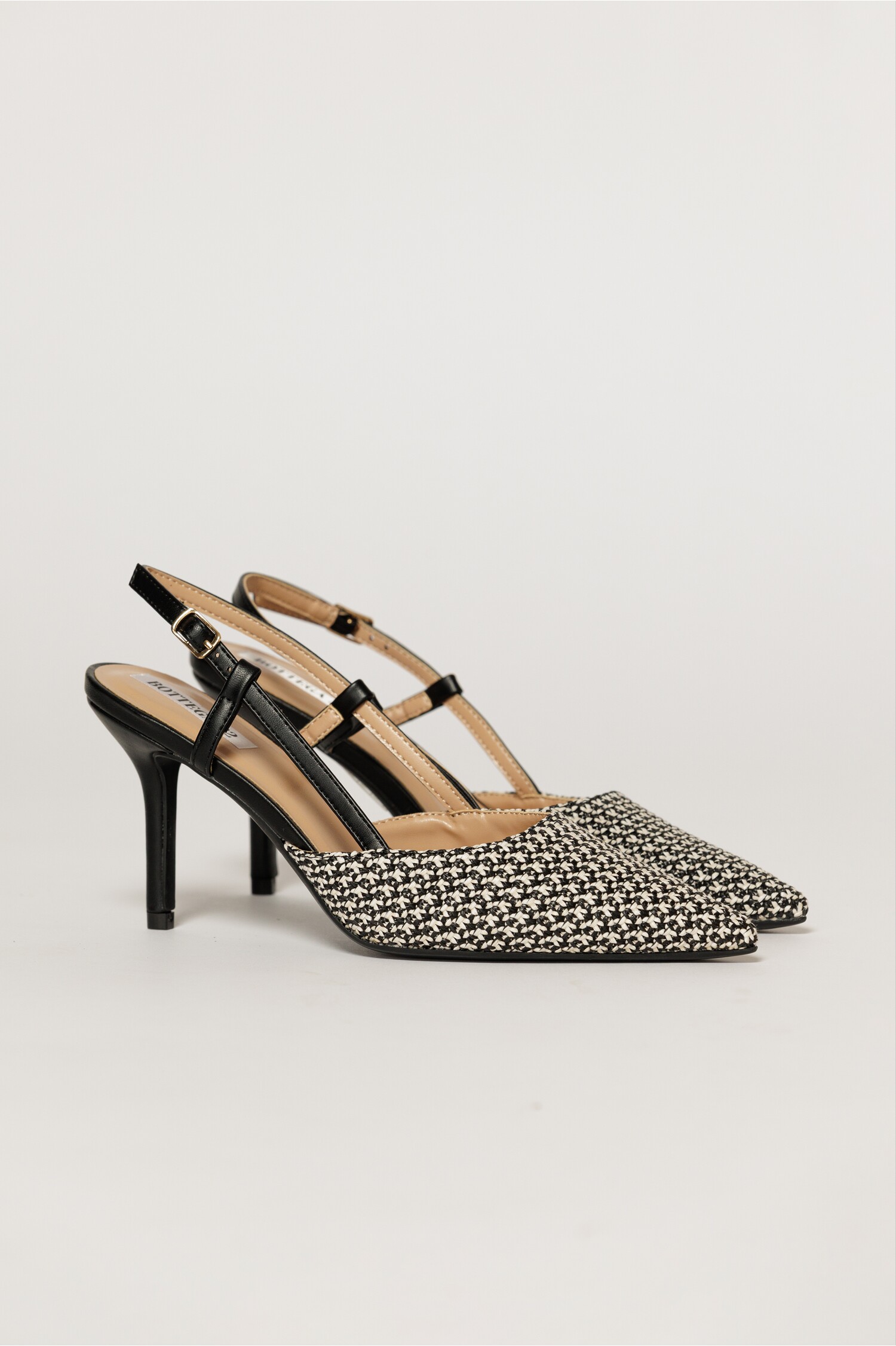Pantofi eleganti cu finisaj impletit alb negru