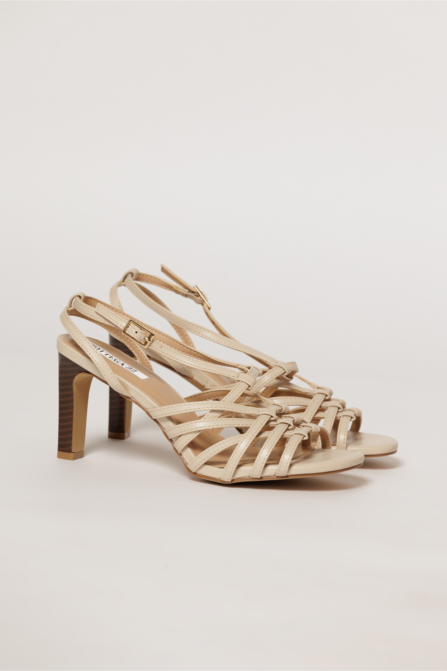 Sandale bej elegante cu barete subtiri impletite